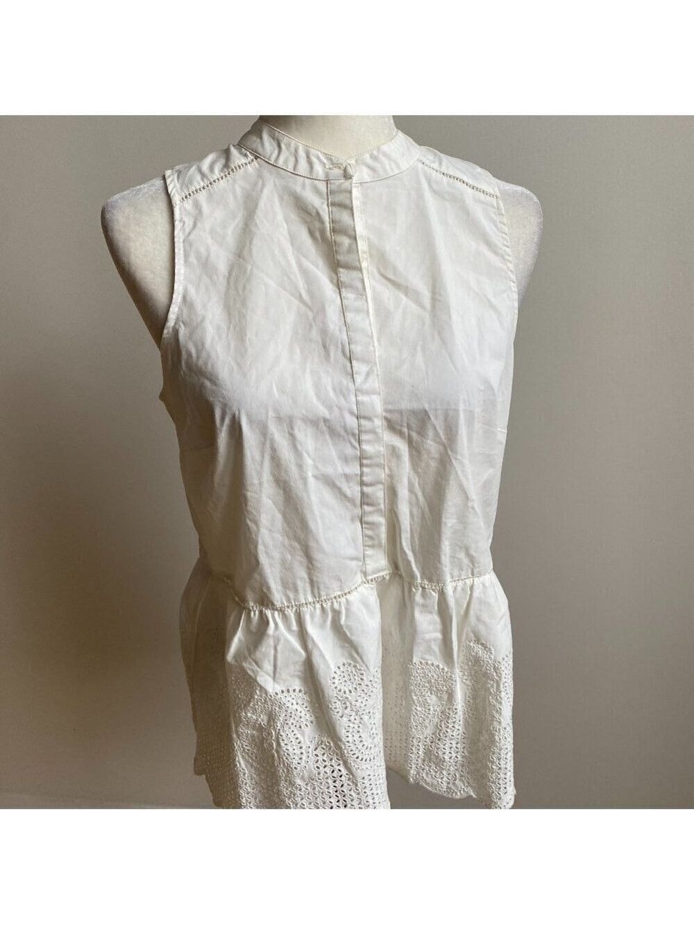 CHELSEA28 Tank Top New Sz Small Womens Blouse BNWOT White Eyelet Peplum